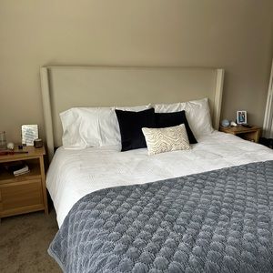 Pottery Barn Cloud Duvet Cover (white) (king size)